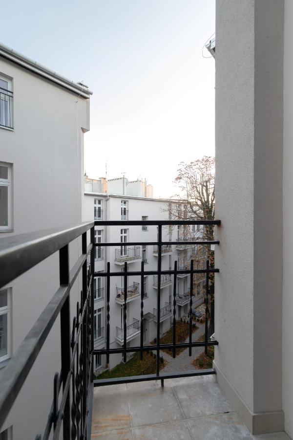 Kazimierz Studio With Jacuzzi By Renters Prestige Cracovia Esterno foto