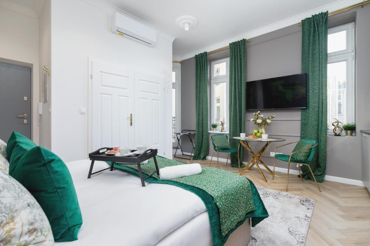 Kazimierz Studio With Jacuzzi By Renters Prestige Cracovia Esterno foto