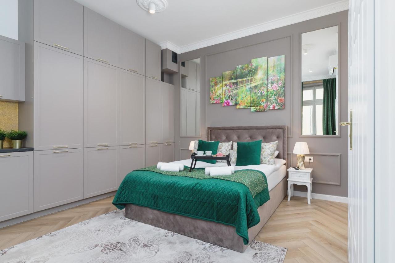 Kazimierz Studio With Jacuzzi By Renters Prestige Cracovia Esterno foto